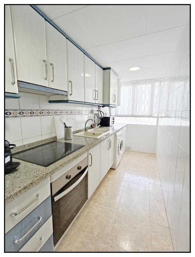 Apartamento Centrico Junto Al Mar - Wifi Free Salou Bagian luar foto